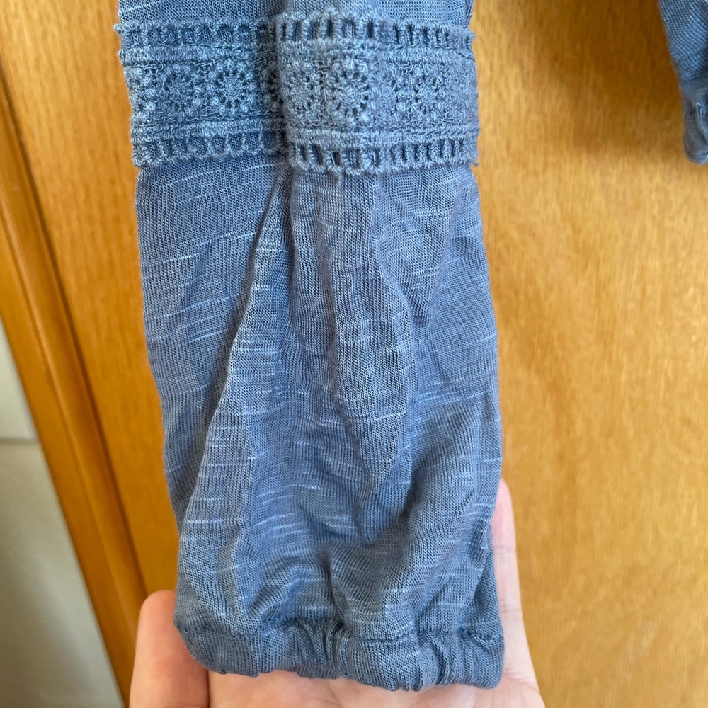 American Rag blue top - Picture 7 of 10